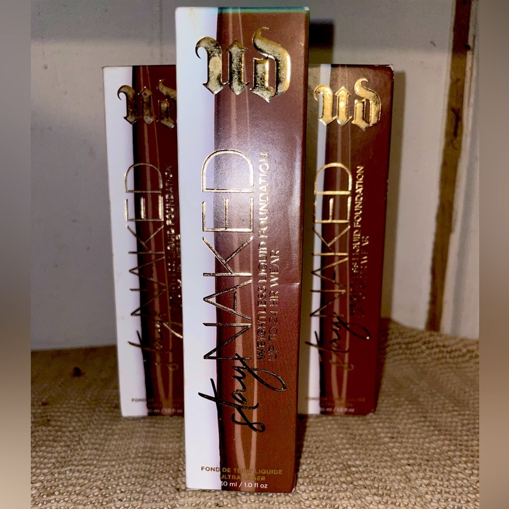Urban Decay Stay Naked Weightless Foundation